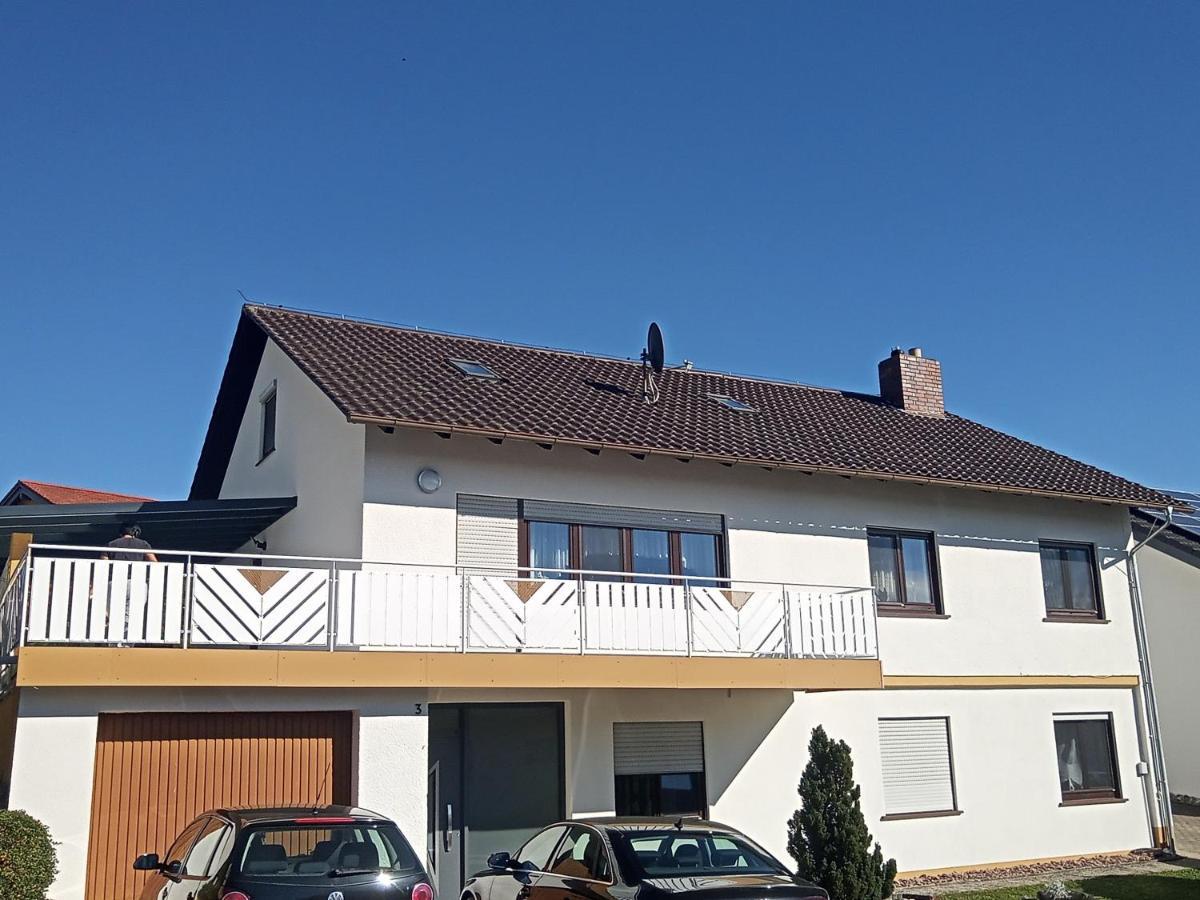 Wohnung Mit 2 - 3 Zimmern Ballenberg ภายนอก รูปภาพ