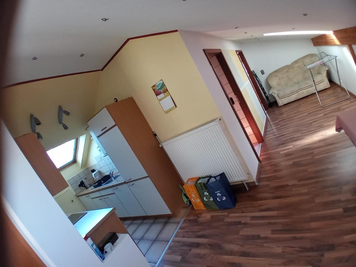 Wohnung Mit 2 - 3 Zimmern Ballenberg ภายนอก รูปภาพ