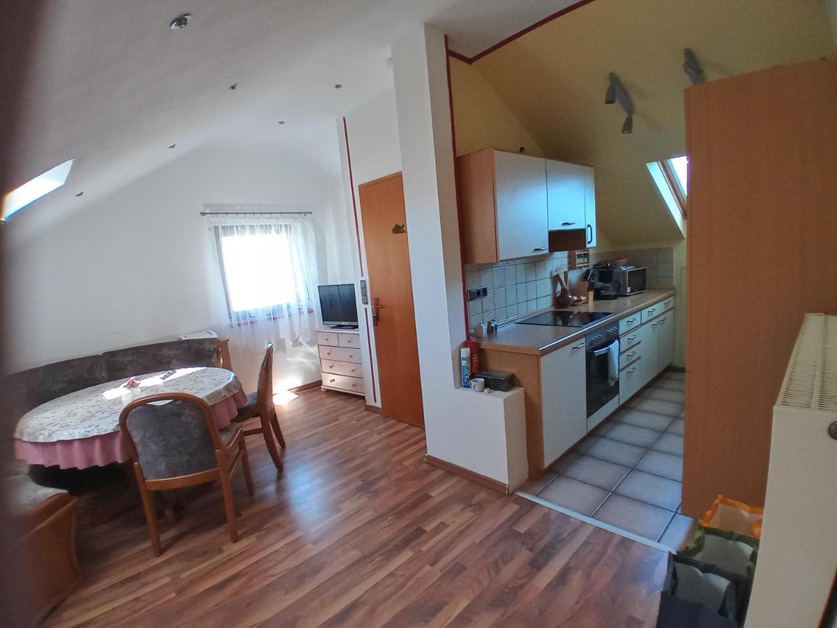 Wohnung Mit 2 - 3 Zimmern Ballenberg ภายนอก รูปภาพ