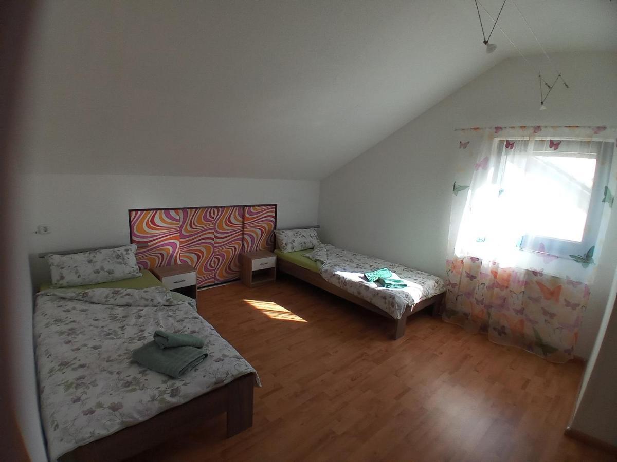 Wohnung Mit 2 - 3 Zimmern Ballenberg ภายนอก รูปภาพ