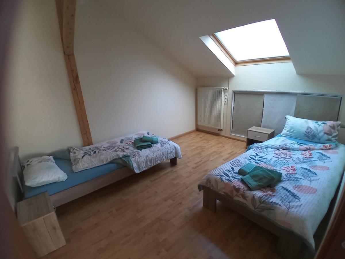 Wohnung Mit 2 - 3 Zimmern Ballenberg ภายนอก รูปภาพ