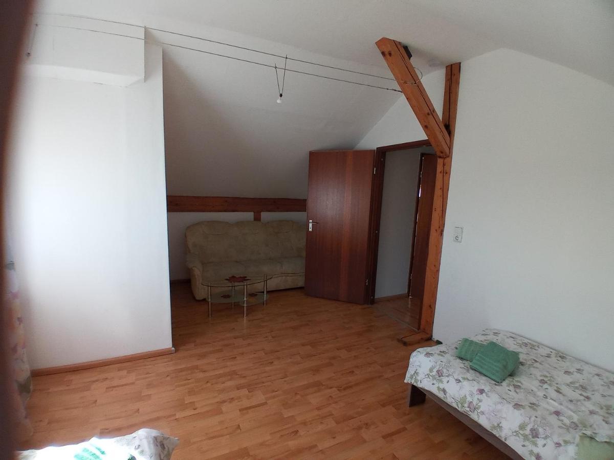 Wohnung Mit 2 - 3 Zimmern Ballenberg ภายนอก รูปภาพ