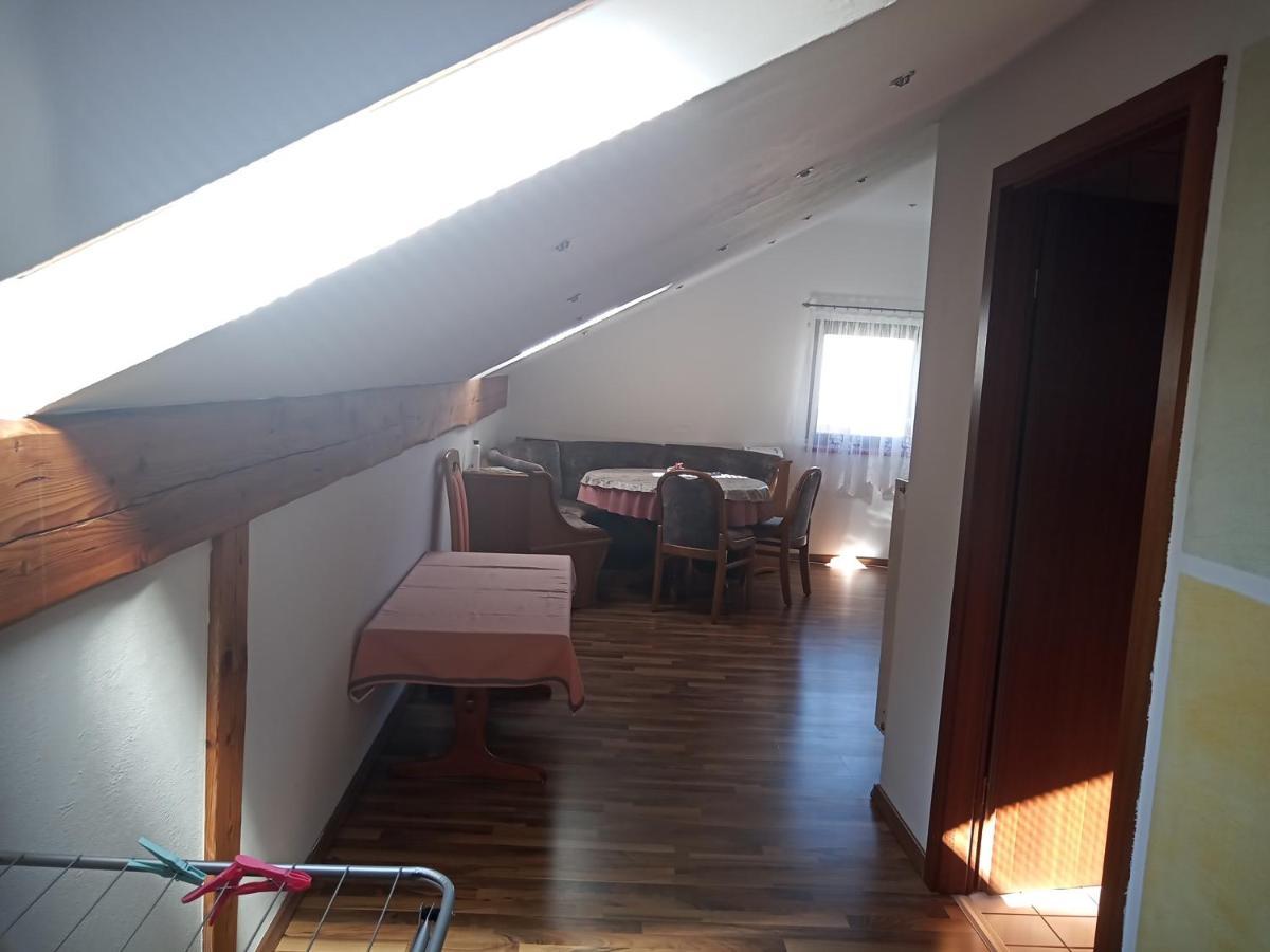 Wohnung Mit 2 - 3 Zimmern Ballenberg ภายนอก รูปภาพ
