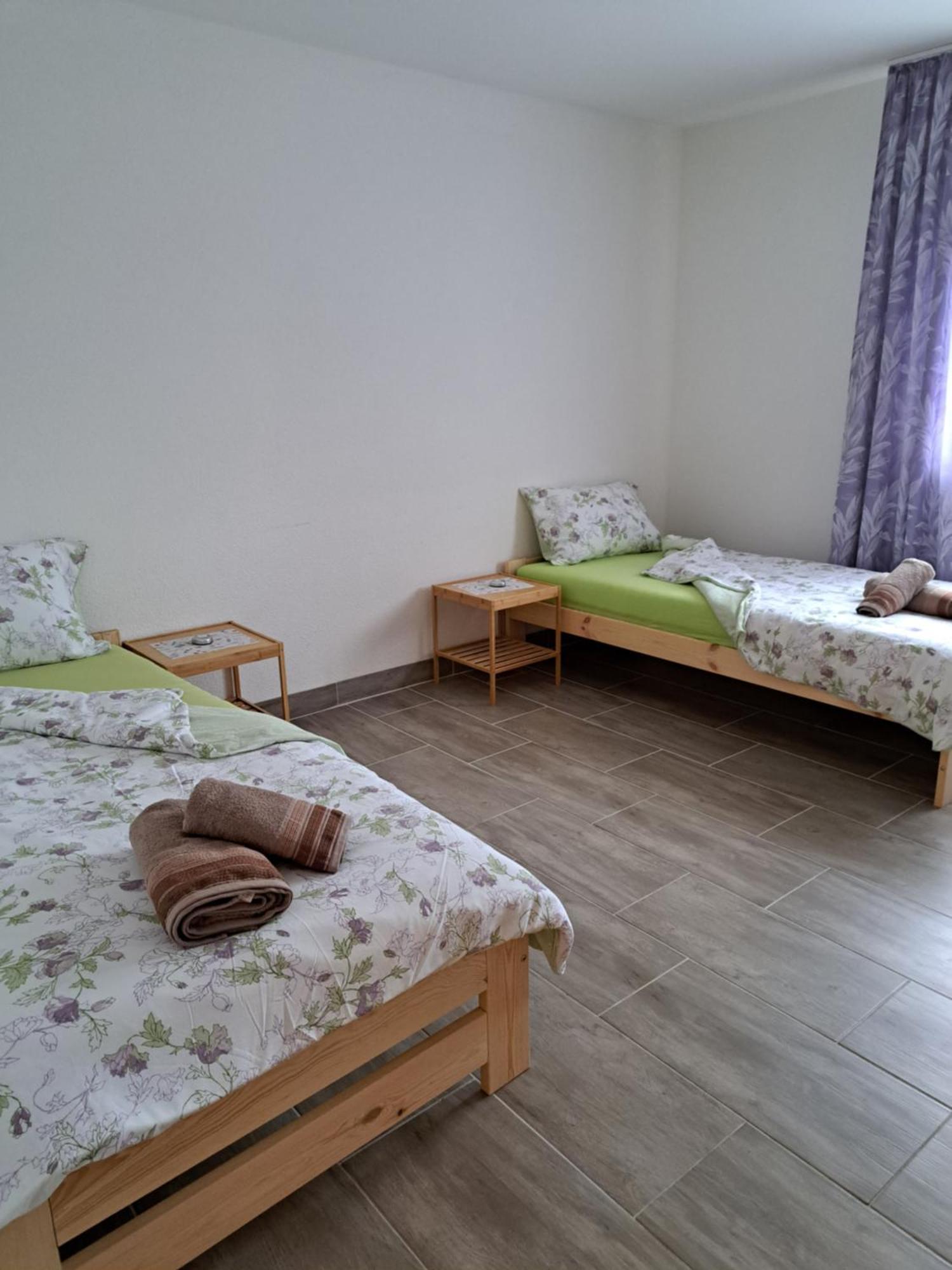 Wohnung Mit 2 - 3 Zimmern Ballenberg ภายนอก รูปภาพ