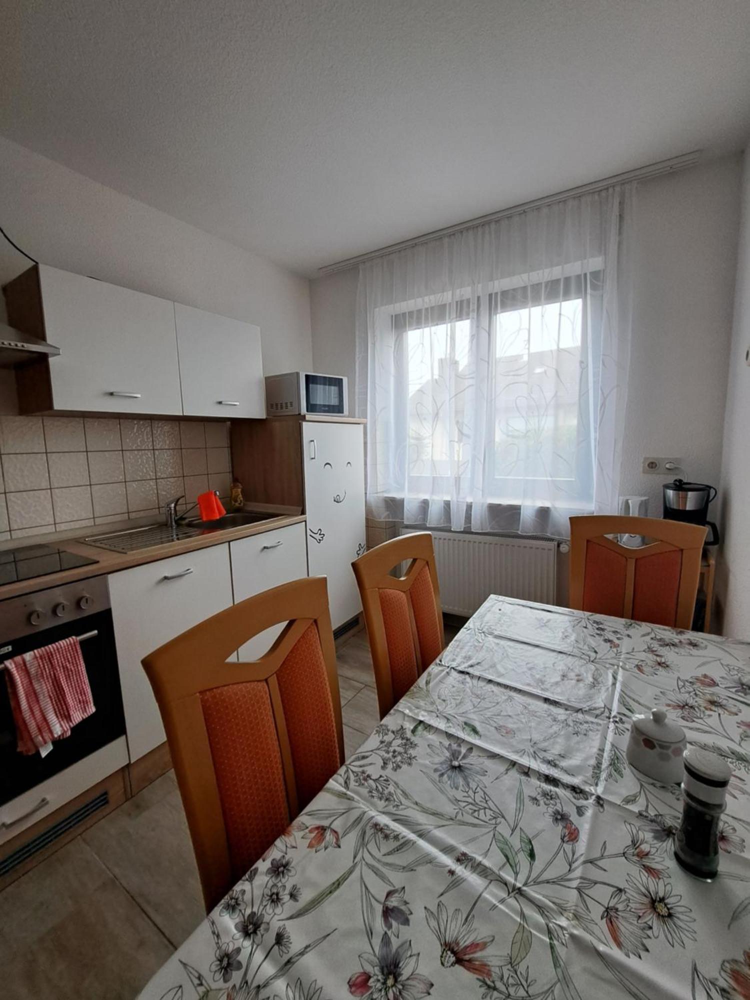 Wohnung Mit 2 - 3 Zimmern Ballenberg ภายนอก รูปภาพ